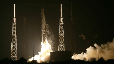 Маск отправил в космос частную экспедицию Polaris Dawn