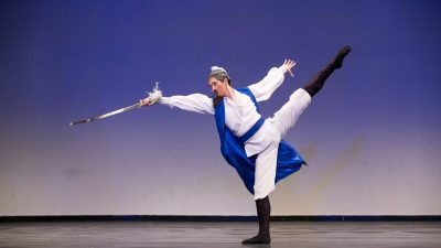 Ведущий танцор Shen Yun Монти Моу о выразительной силе классического китайского танца