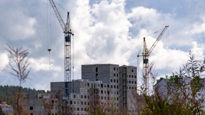 На экономическом форуме подписали соглашение о строительстве города Спутник под Владивостоком