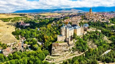 Преимущества жизни в Испании