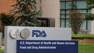 Два высокопоставленных сотрудника FDA по вакцинам увольняются
