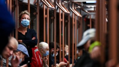 Коллективный иммунитет к COVID-19 может быть достигнут осенью: Голикова