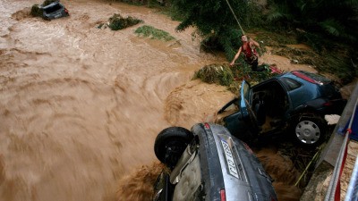 Сильные ливни вызвали в Испании мощное наводнение