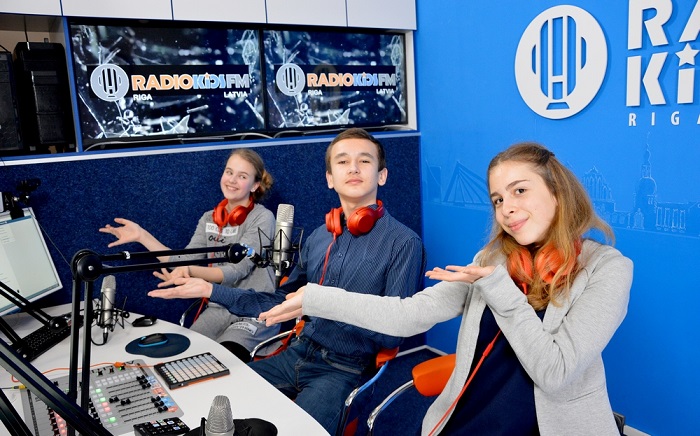 Одарённые дети в KIDSTV в Риге. Фото предоставлено Надеждой Бухаровой.
