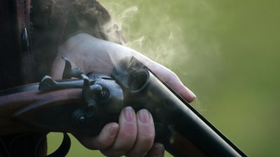 Житель Казахстана расстрелял судебных приставов и полицейских