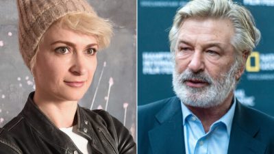 (Слева) Галина Хатчинс на приёме режиссёров SAGindie Sundance в кафе Terigo в Парк-Сити, штат Юта, 28 января 2019 г. Fred Hayes / Getty Images for SAGindie; (Справа) Председатель Международного кинофестиваля в Хэмптоне Алек Болдуин на мировой премьере документального фильма National Geographic «Первая волна» в Ист-Хэмптоне, штат Нью-Йорк, 7 октября 2021 г. Mark Sagliocco/Getty Images for National Geographic