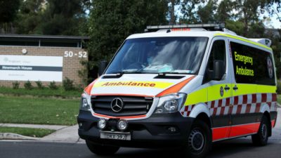 50000 австралийцев требуют свободы слова для врачей, критикующих вакцинацию от COVID-19