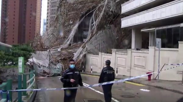 Один человек погиб во время шторма на стройке в Гонконге