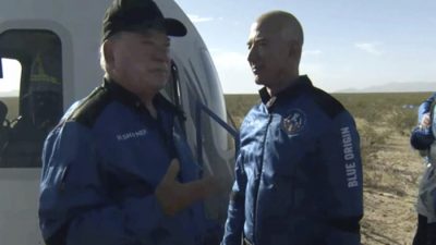 Уильям Шатнер прослезился после полёта в космос: Надеюсь, я никогда не оправлюсь от этого