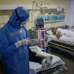 Гражданских врачей предложили посылать в командировки на фронт