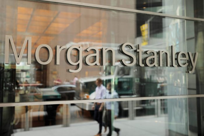 Вывеска на здании Morgan Stanley в Нью-Йорке