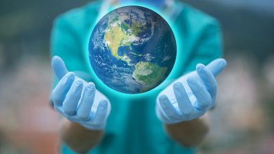 Заболеваемость COVID-19 в мире снижается с августа 2021 года по данным ВОЗ. pixabay.com/ fernandozhiminaicela/СС0