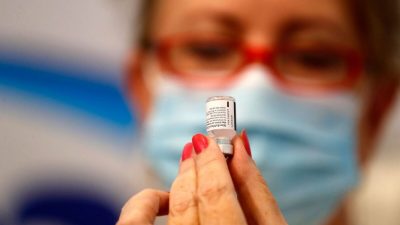 Израиль ужесточает требования к «зелёному пропуску»