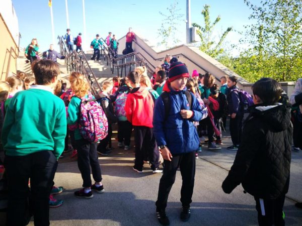 Минпросвещения РФ рекомендовало школам и детсадам ограничить число детей мигрантов Школа известна своими уникальными инициативами по развитию навыков у учащихся. (Изображение: via Facebook) | Epoch Times Россия