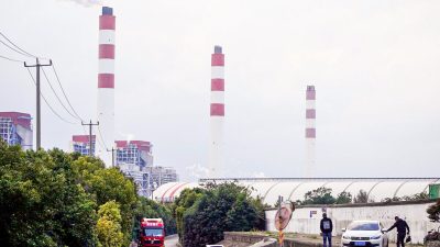 Угольная электростанция в Шанхае, Китай, 21 октября 2021 г. (Aly Song / Reuters)
