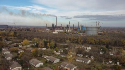 Китайский завод накрыл красной пылью город в Сербии, провоцируя рак