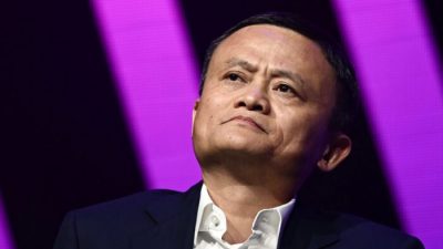 Джек Ма, генеральный директор китайского гиганта электронной коммерции Alibaba, выступает во время своего визита на ярмарку стартапов и инноваций Vivatech в Париже 16 мая 2019 г. Philippe Lopez/AFP via Getty Images