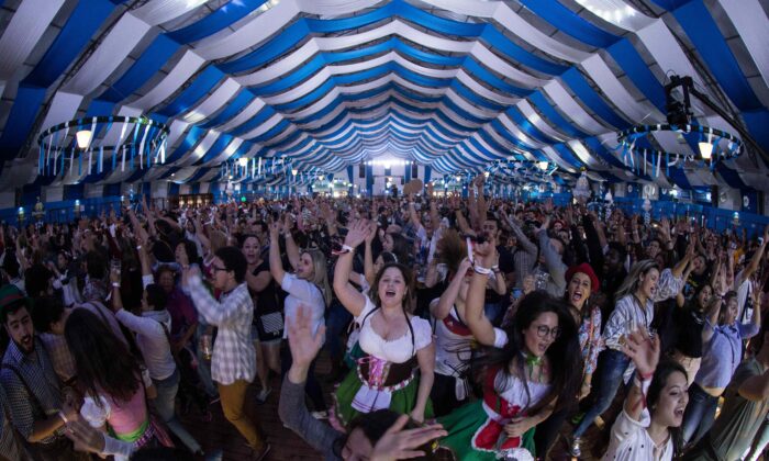 Фестиваль «Октоберфест» в Сан-Паулу. (Oktoberfest official press photo) | Epoch Times Россия