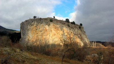 Красный камень — достопримечательность Крыма. (Алла Богданова/Epoch Times) 