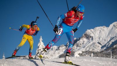 Биатлонистки не смогли вылететь в Пекин из-за отсутствия QR-кодов