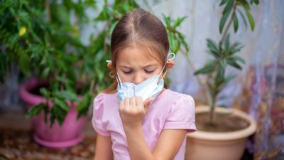 Маски могут вредить детям, показывает исследование