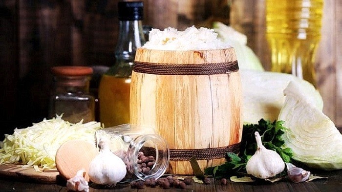 Хранение овощей с собственного огорода. Капуста квашеная в бочках