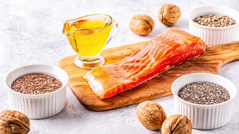 Уровень омега-3 в крови связан с долголетием: исследования Омега-3 жирные кислоты необходимы для здоровья мозга и тела (изображение: Tatiana Bralnina/Shutterstock) | Epoch Times Россия