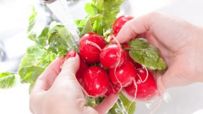 Два простых способа мытья фруктов и овощей