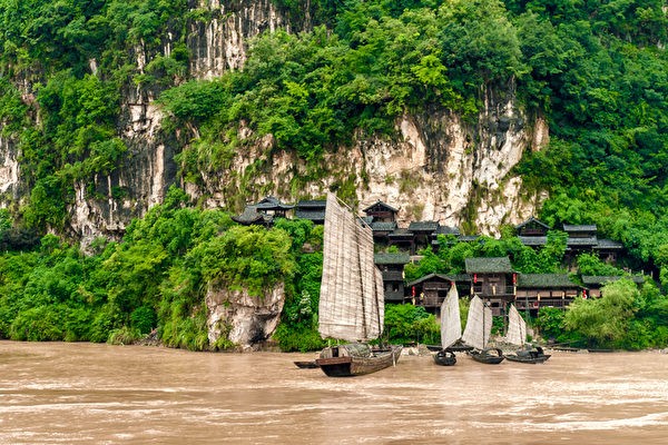 Можно сказать, что судьба человека устанавливается при рождении в соответствии с благословениями его предыдущей жизни, и независимо от того, насколько он активен по жизни, он продвигается по намеченному пути. (fotolia)
 | Epoch Times Россия
