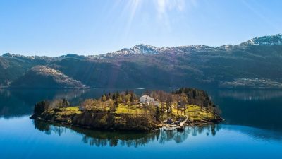 Совершите побег на уникальный частный остров Ульвснес в Норвегии, чтобы замедлиться среди фьордов