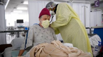 COVID-вакцинация бессильна перед штаммом «омикрон»