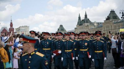 Военных хотят освободить от QR-кодов