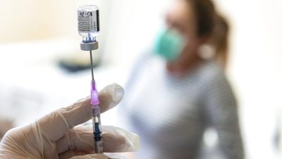 Уроки пандемии: поспешные вакцины от COVID-19