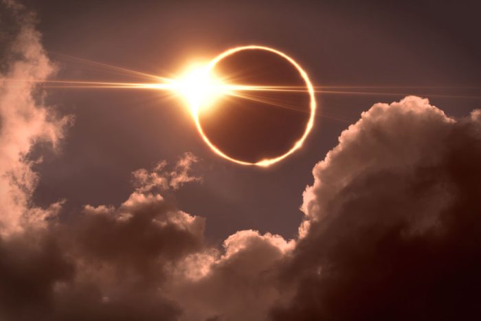 Тайна Луны: правда ли то, чему нас учили?