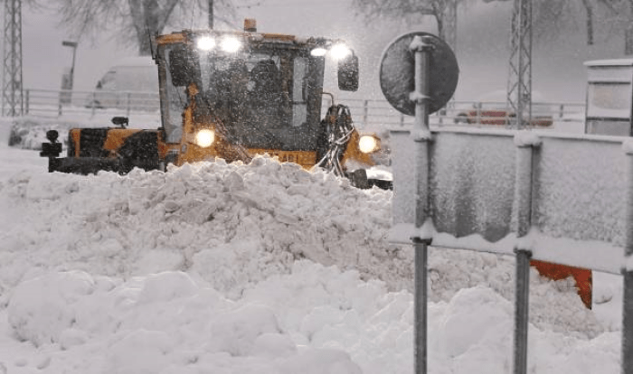 Снегоуборочная техника. Фото: HEIKKI SAUKKOMAA/Lehtikuva/AFP via Getty Images | Epoch Times Россия