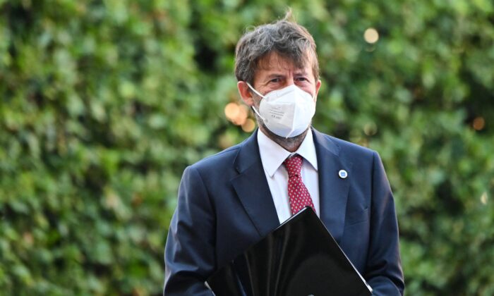 Министр культуры Италии Дарио Франческини прибывает на встречу министров культуры G20 в музее Палаццо Барберини в Риме, 30 июля 2021 года. (Andreas Solaro/AFP via Getty Images) | Epoch Times Россия