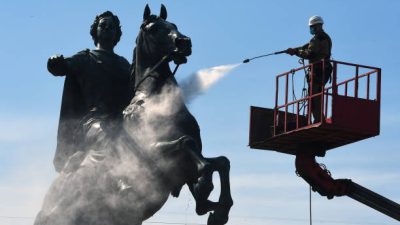 Частных предпринимателей отстранят от уборки Санкт-Петербурга