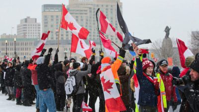 Массовые протесты в Оттаве усиливаются