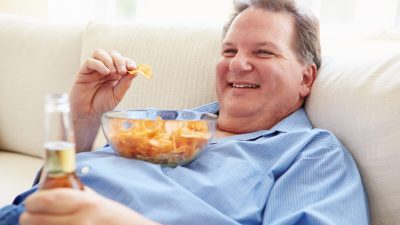 Более состоятельные мужчины в два раза чаще страдают от высокого кровяного давления: японское исследование