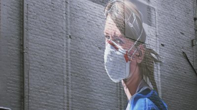 Беспрецедентный отказ от естественного иммунитета в законах о вакцинации