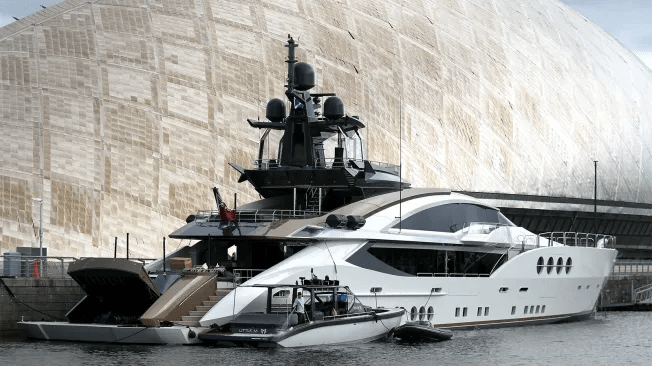 Супер яхта Lady M Фото: Andrew Milligan / PA Images via Getty Images
 | Epoch Times Россия