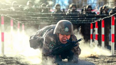 Пекин увеличивает военные расходы и просит военных «поддерживать стабильность»