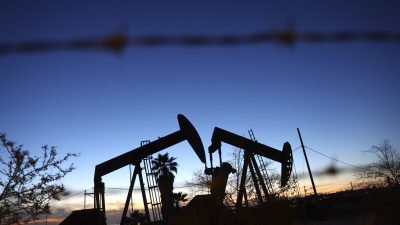 Bloomberg: дефицит кадров в нефтегазовом секторе РФ достиг 40 тысяч человек