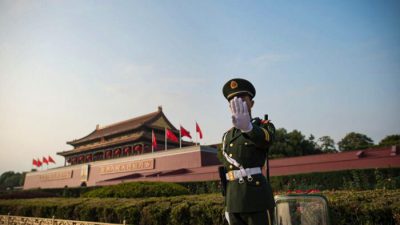 Эксперты: Китайская экономика не сможет опередить западную