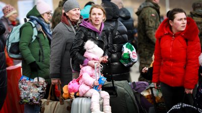 Германия сокращает соцподдержку украинских беженцев