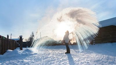 Как живут люди в самом холодном месте мира?