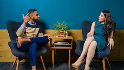 Как закончить разговор, чтобы не оскорбить собеседника