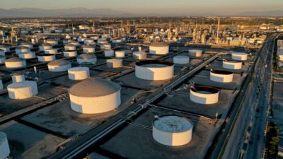 Цена на нефть упала ниже $104 из-за высвобождения резервов США