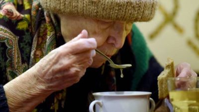 Проиндексированная на 8,6% социальная пенсия начала поступать получателям