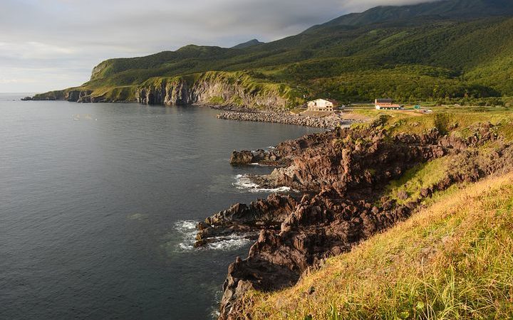 Курильские острова. Фото: pixabay.com/landscape-shore-sea-nature-coast-4448694/ License      | Epoch Times Россия